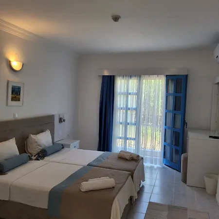 Hotell Ladonia Zemda 3*