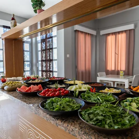 Ladonia Zemda Hotel