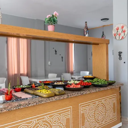 Ladonia Zemda Hotel *